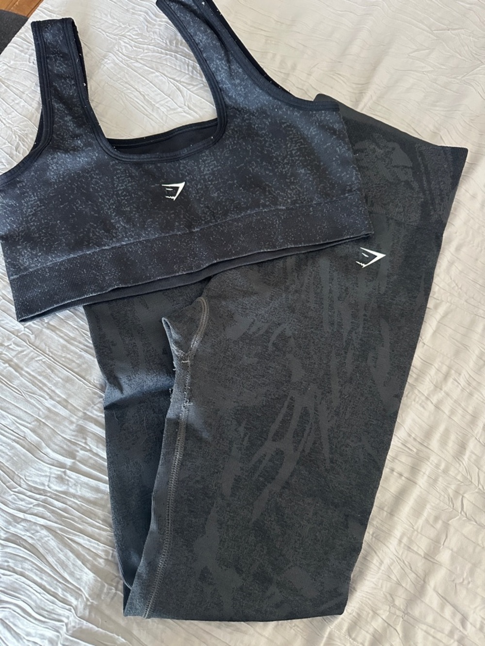 Gymshark Black Seamless Crop Sports Bra & Leggings Set